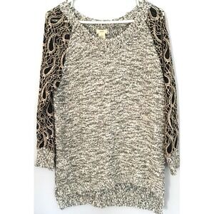 Escio Sweater Womens Large Gray Marled V Neck Black Gold Embroidered Sleeves NWT